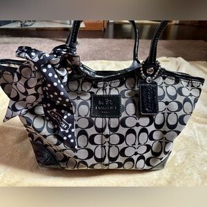 Coach Black and Gray Patterned Tote